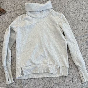 alo pull over sweatshirt